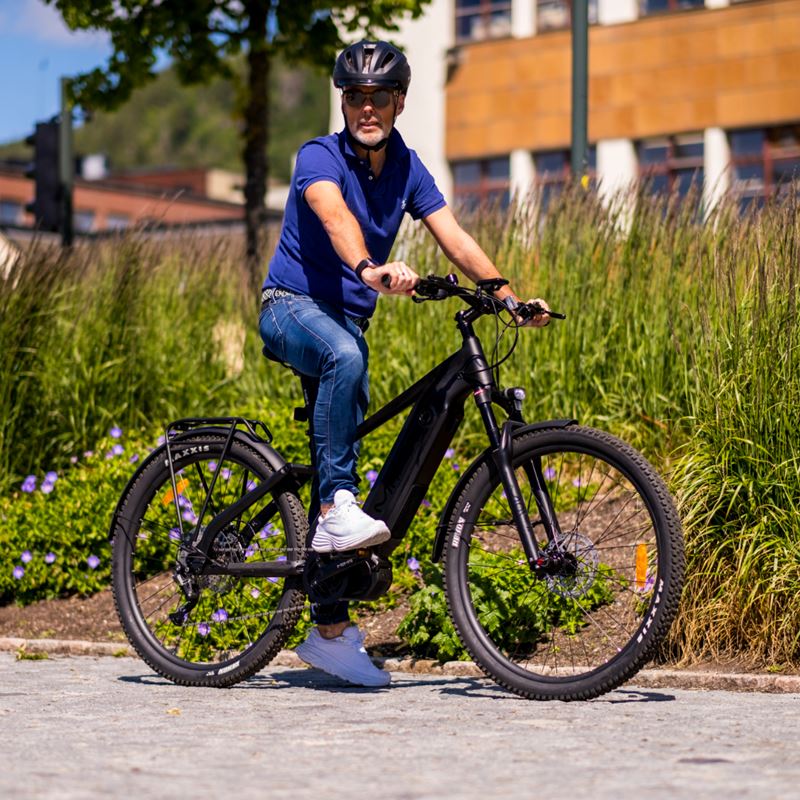 Momas Summit+ Trekking