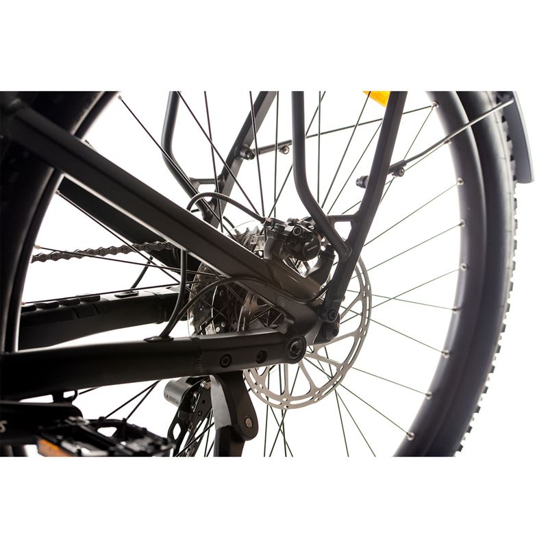 Momas Summit+ Trekking