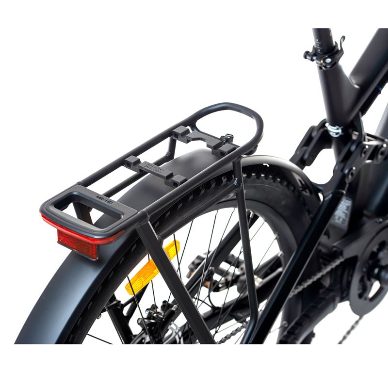 Momas Summit+ Trekking